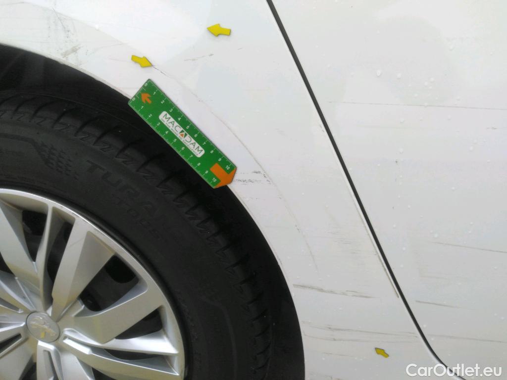  Peugeot  208  Premium 1.5 HDi 100CV BVM6 E6d #5