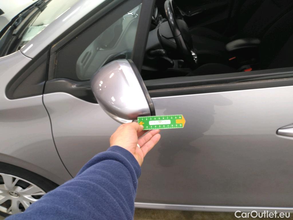  Peugeot  208  Active Business 1.5 HDi 100CV BVM5 E6dT #46