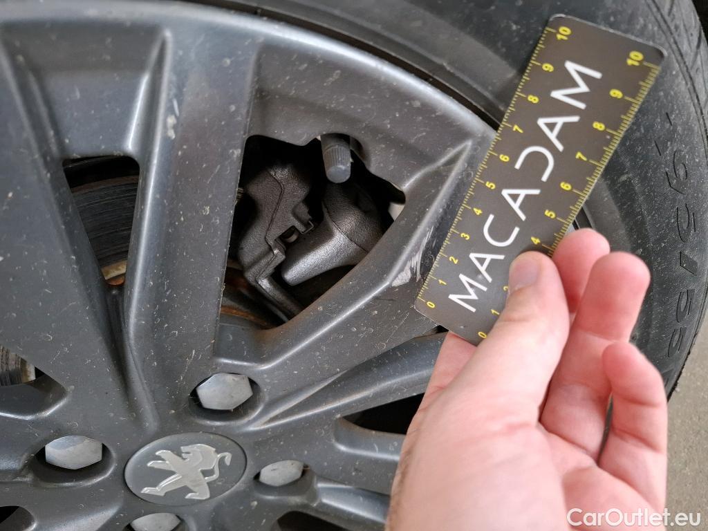  Peugeot  208  (e-) Active Business R 50kWh BVA / TRANSFO VP VF #30