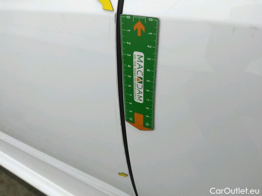  Peugeot  208  Premium 1.5 HDi 100CV BVM6 E6d #44