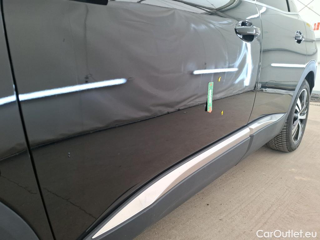  Peugeot  3008 PEUGEOT  / 2020 / 5P / SUV 1.6 HYBRID 225 E-EAT8 GT #3