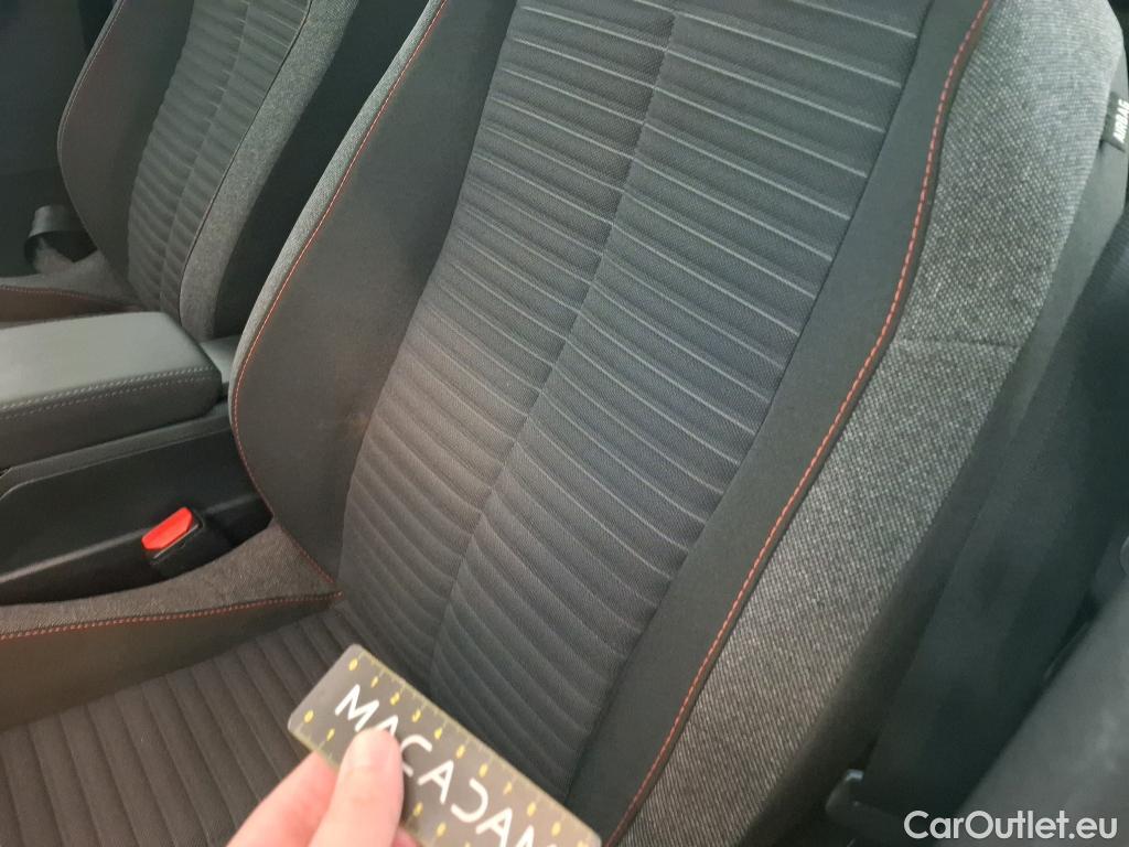  Peugeot  208  (e-) Active Business R 50kWh BVA / TRANSFO VP VF #51