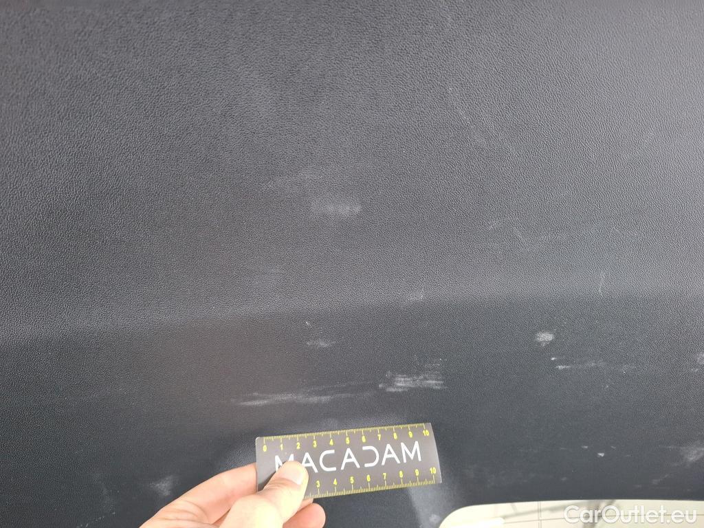  Peugeot  2008 PEUGEOT  5p Crossover 1.2 Puretech 110 S&S EAT6 GT LINE #19