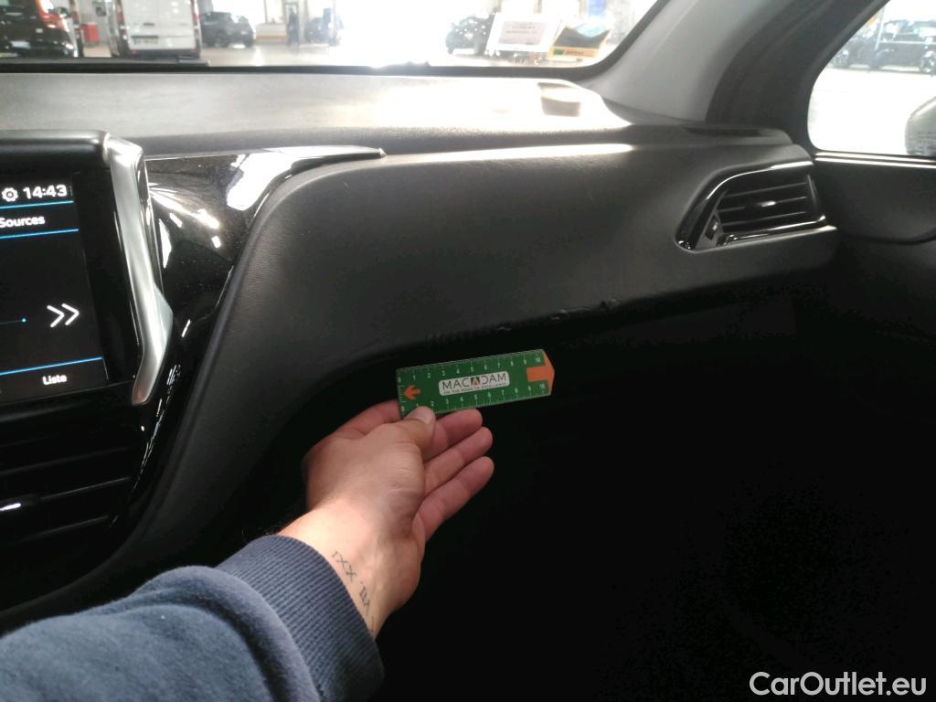  Peugeot  208  Active Business 1.5 HDi 100CV BVM5 E6dT #1