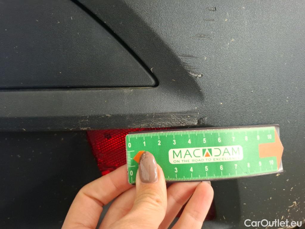  Peugeot  3008  Active Pack 1.5 HDi 130CV BVA8 E6d #48