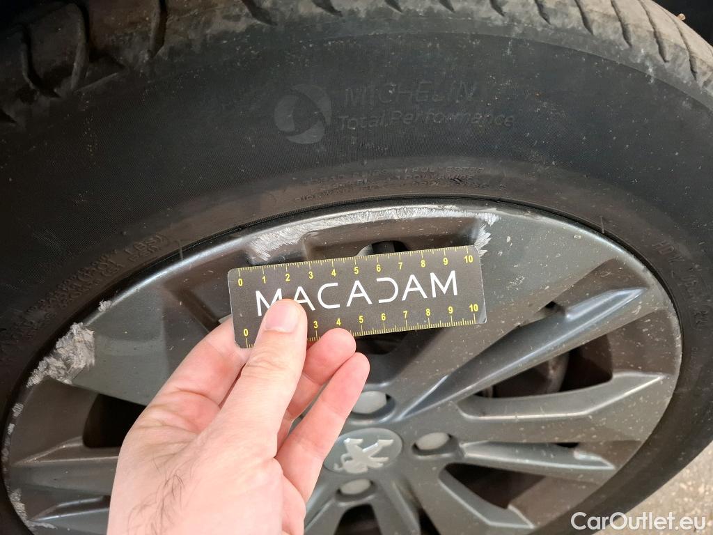  Peugeot  208  (e-) Active Business R 50kWh BVA / TRANSFO VP VF #6