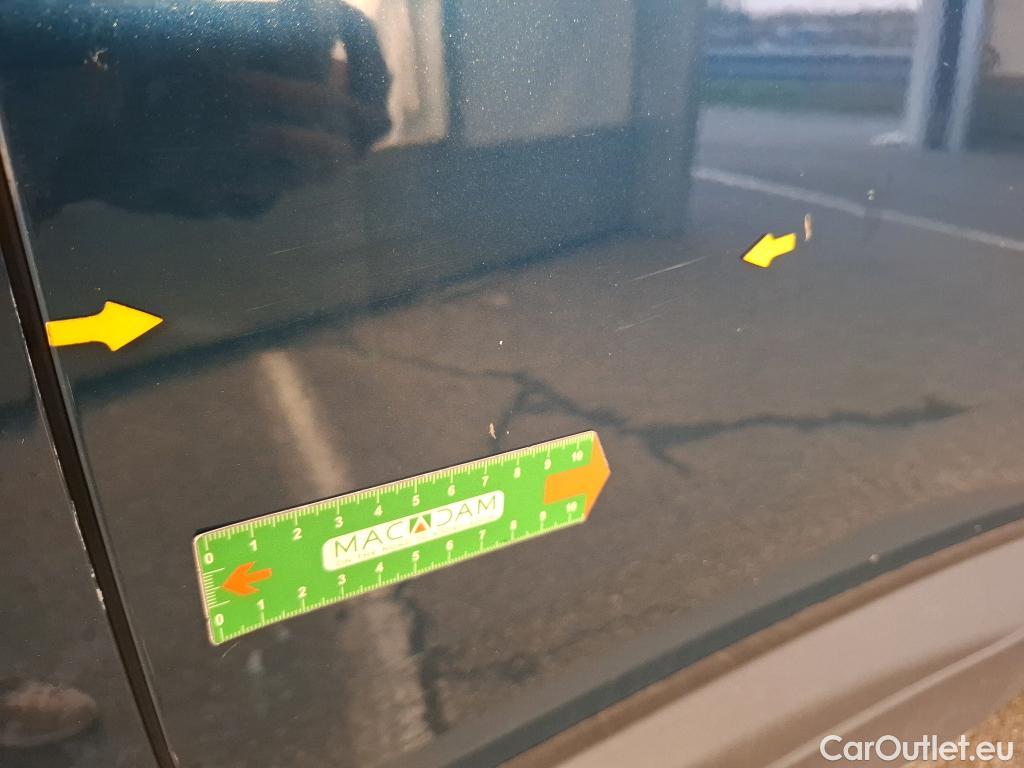  Peugeot  3008  Active Pack 1.5 HDi 130CV BVA8 E6d #24