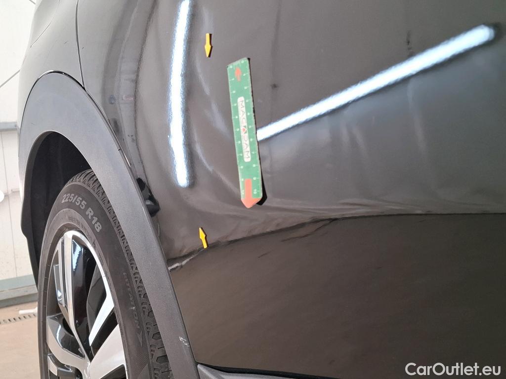  Peugeot  3008 PEUGEOT  / 2020 / 5P / SUV 1.6 HYBRID 225 E-EAT8 GT #15