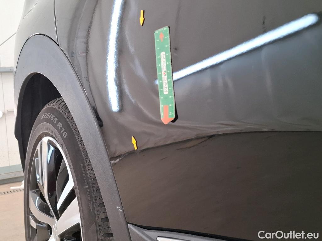  Peugeot  3008 PEUGEOT  / 2020 / 5P / SUV 1.6 HYBRID 225 E-EAT8 GT #14