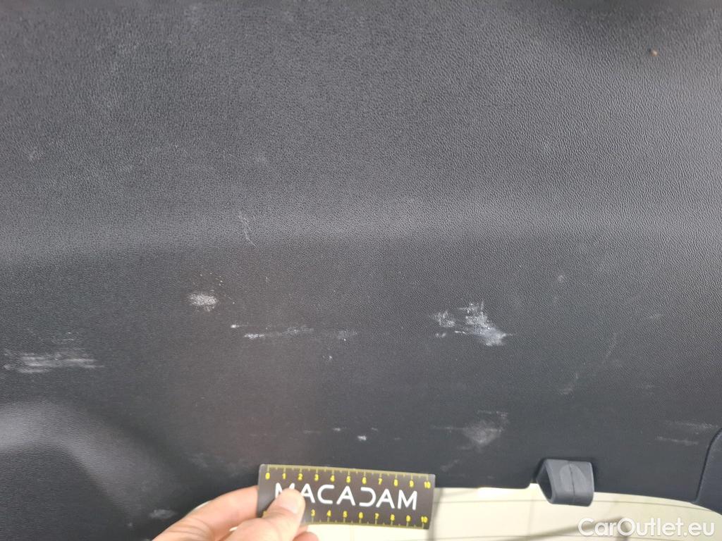  Peugeot  2008 PEUGEOT  5p Crossover 1.2 Puretech 110 S&S EAT6 GT LINE #20