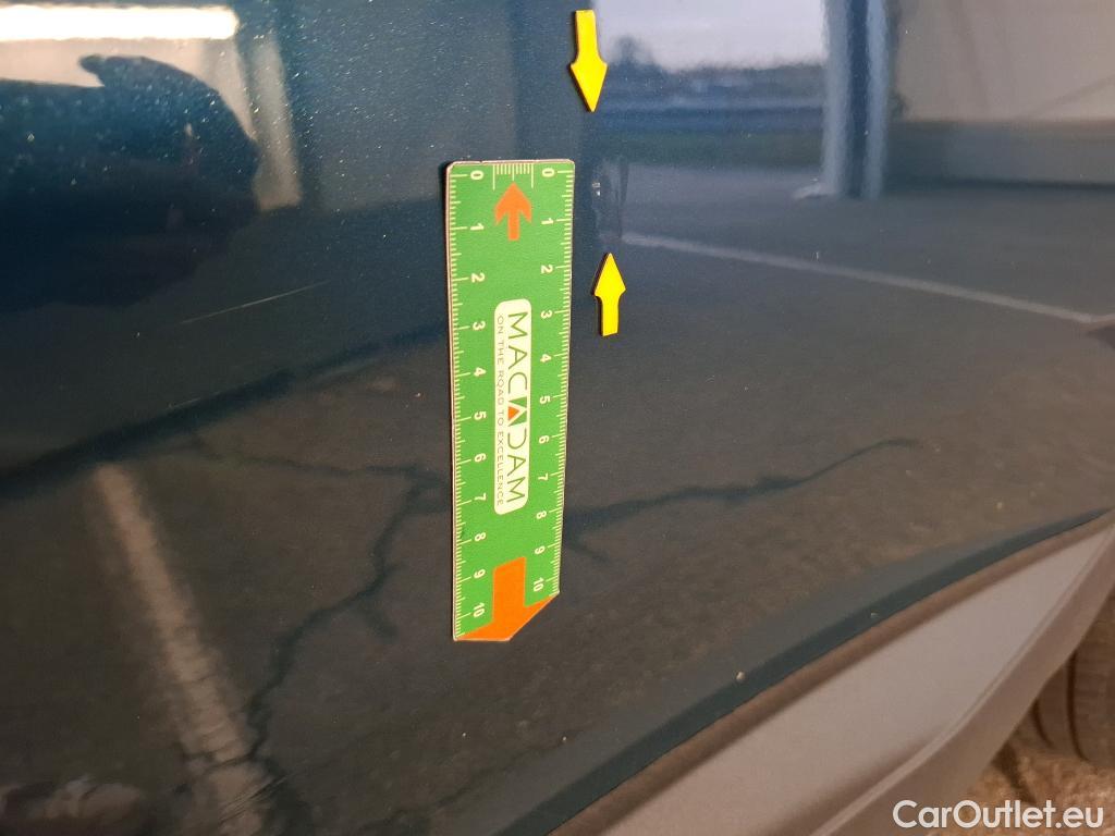  Peugeot  3008  Active Pack 1.5 HDi 130CV BVA8 E6d #25