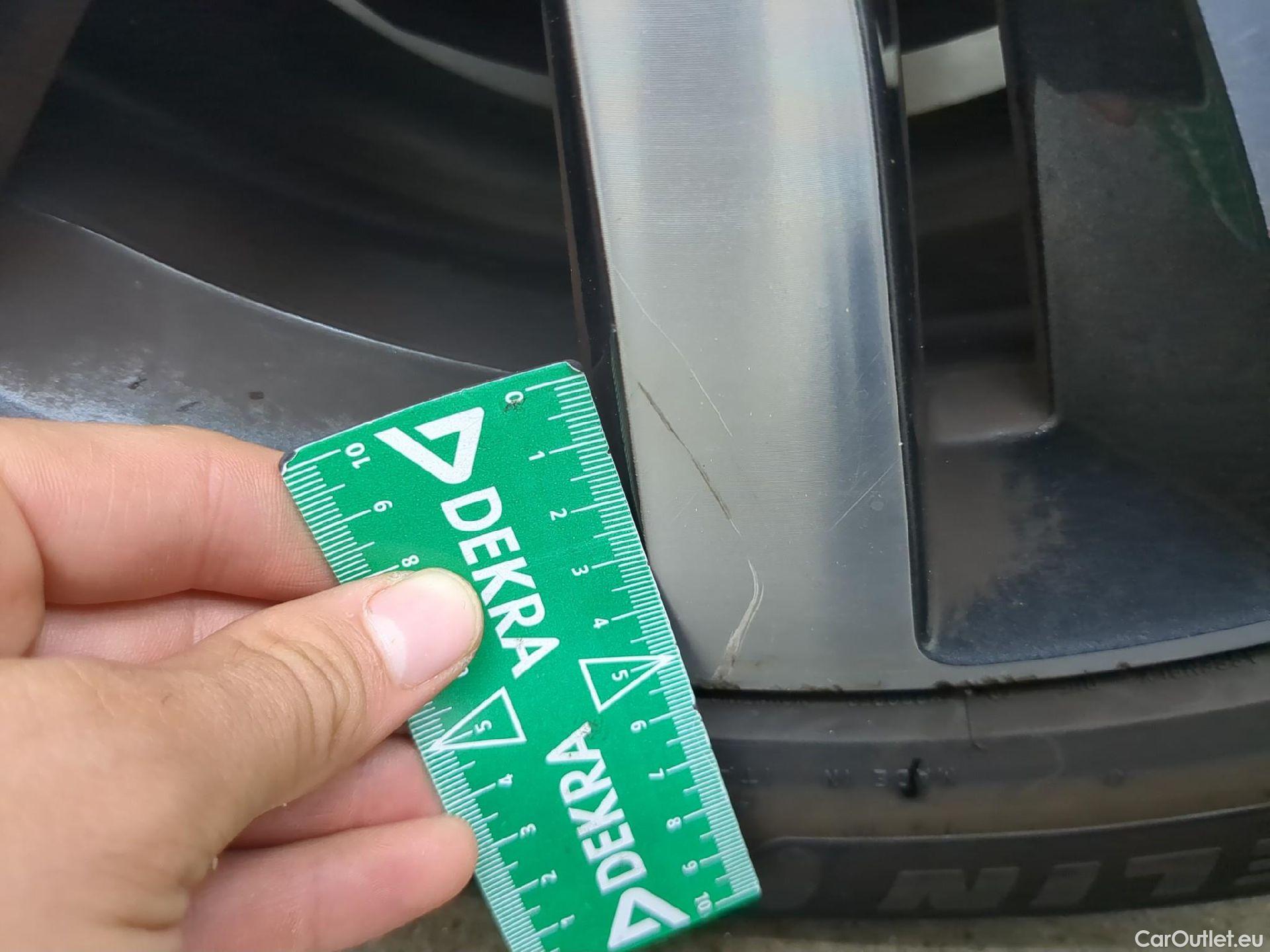  Peugeot  308  Allure 1.2 PureTech 130CV BVA8 E6d #13