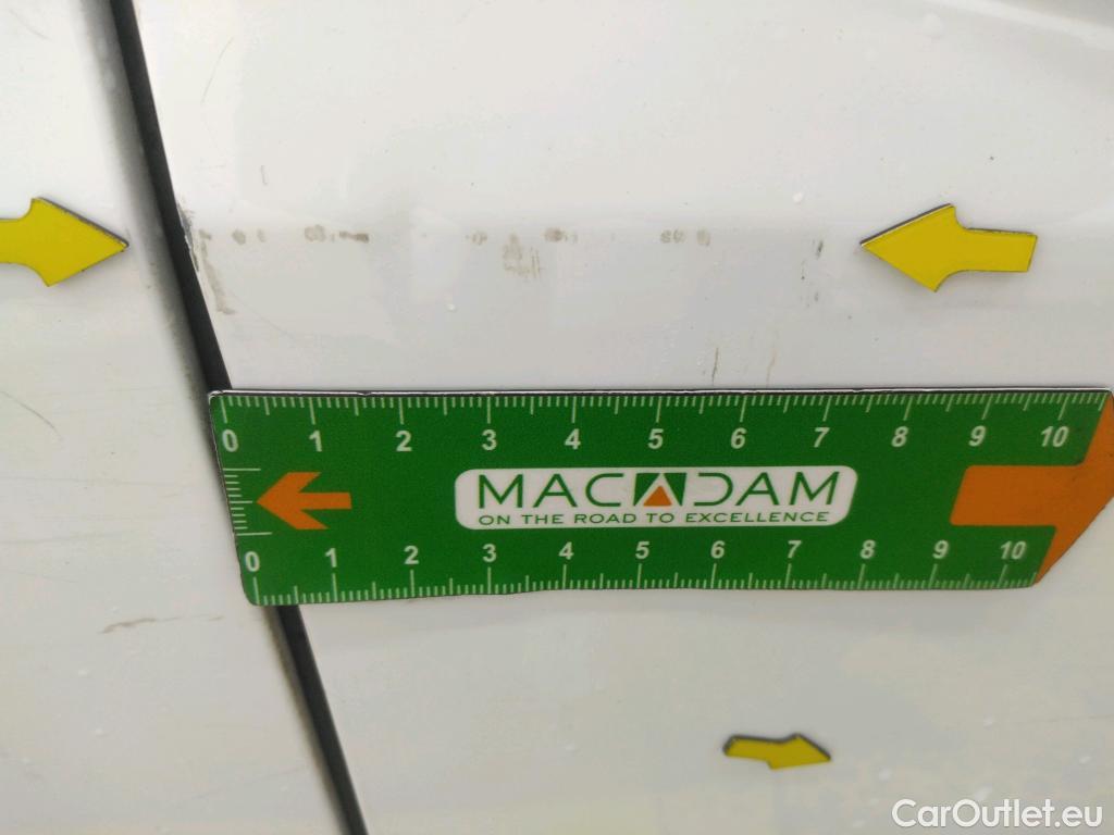  Peugeot  208  Premium 1.5 HDi 100CV BVM6 E6d #38