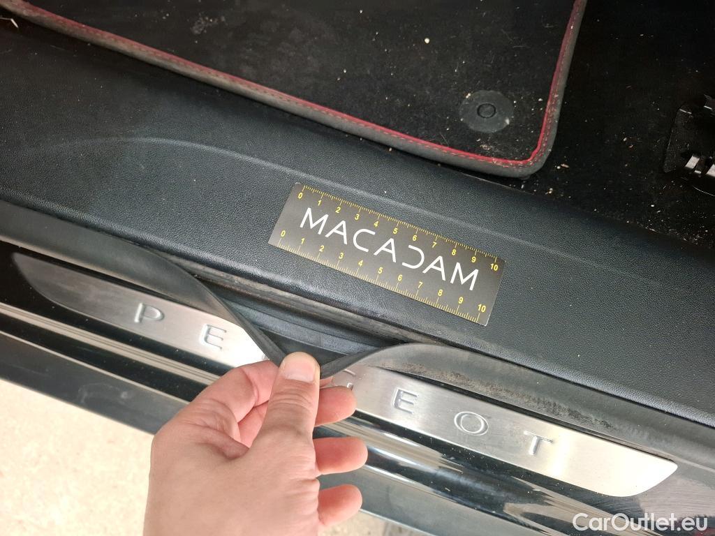  Peugeot  2008 PEUGEOT  5p Crossover 1.2 Puretech 110 S&S EAT6 GT LINE #10