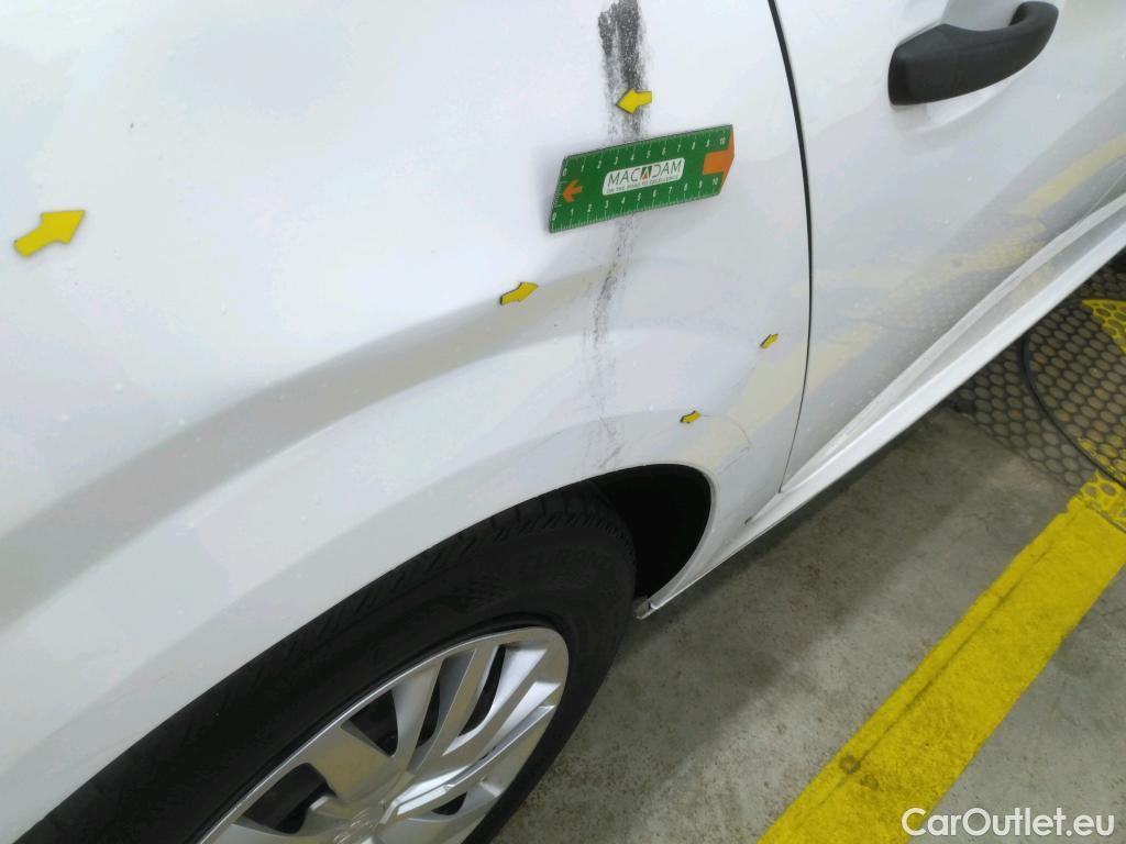  Peugeot  208  Premium 1.5 HDi 100CV BVM6 E6d #4