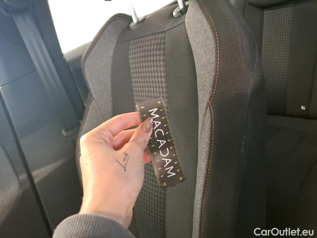  Peugeot  3008  Active Pack 1.5 HDi 130CV BVA8 E6d #33