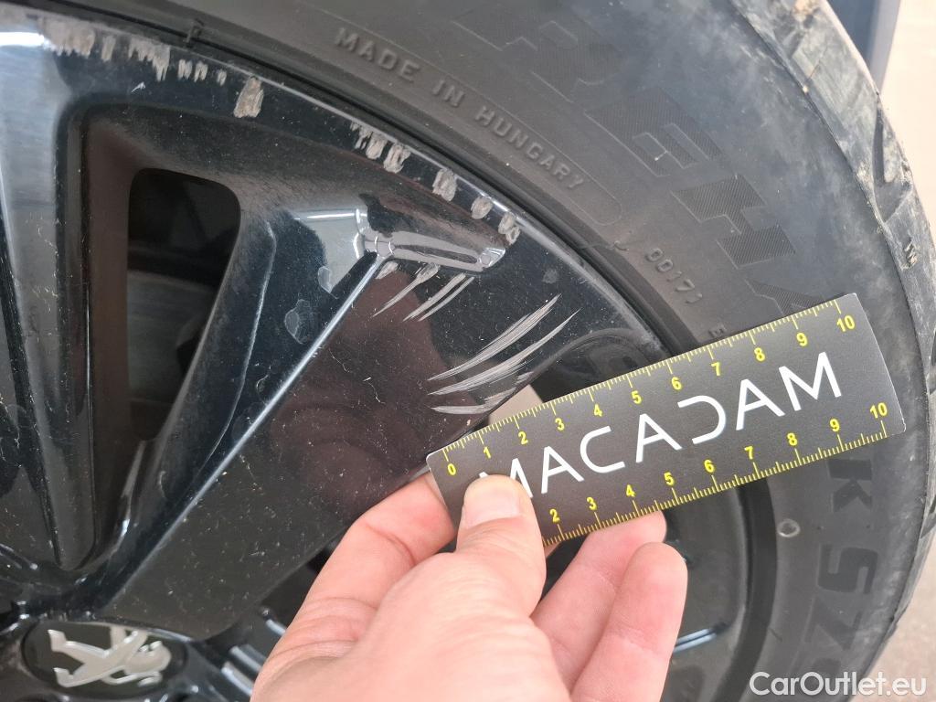  Peugeot  2008 PEUGEOT  5p Crossover 1.2 Puretech 110 S&S EAT6 GT LINE #14