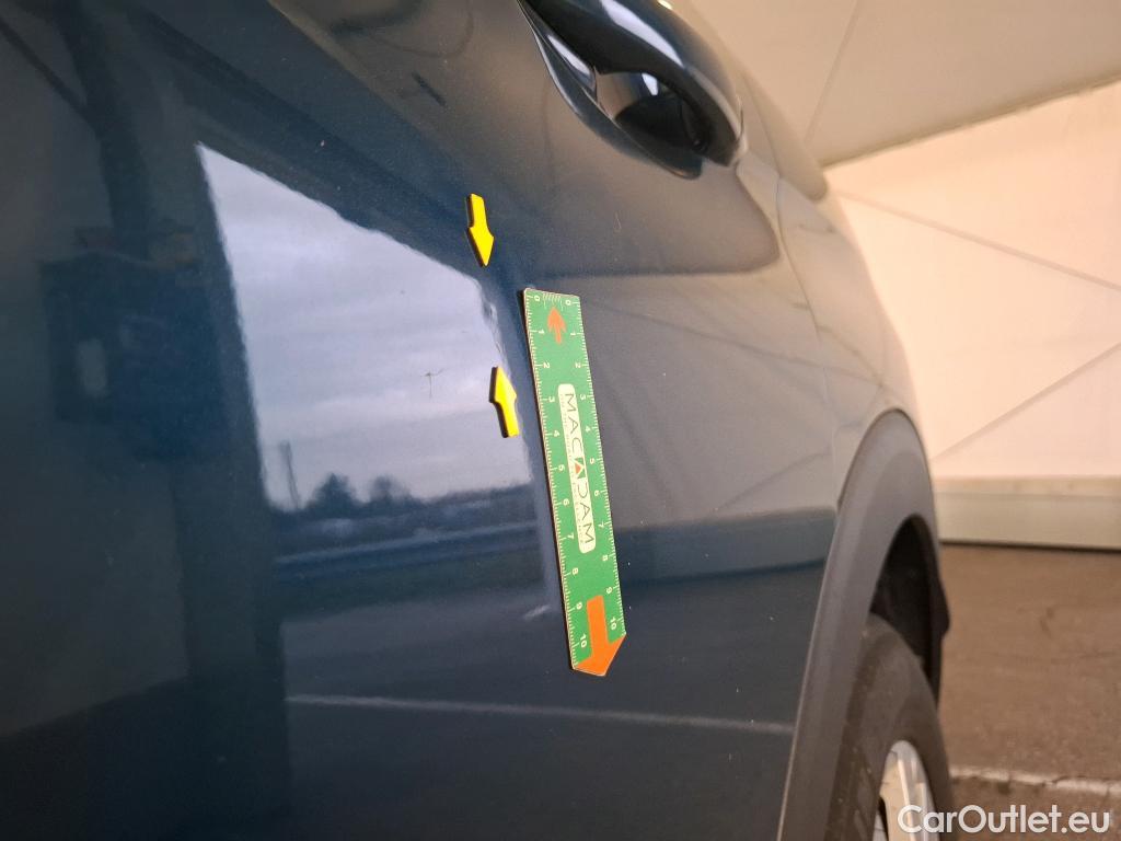  Peugeot  3008  Active Pack 1.5 HDi 130CV BVA8 E6d #23