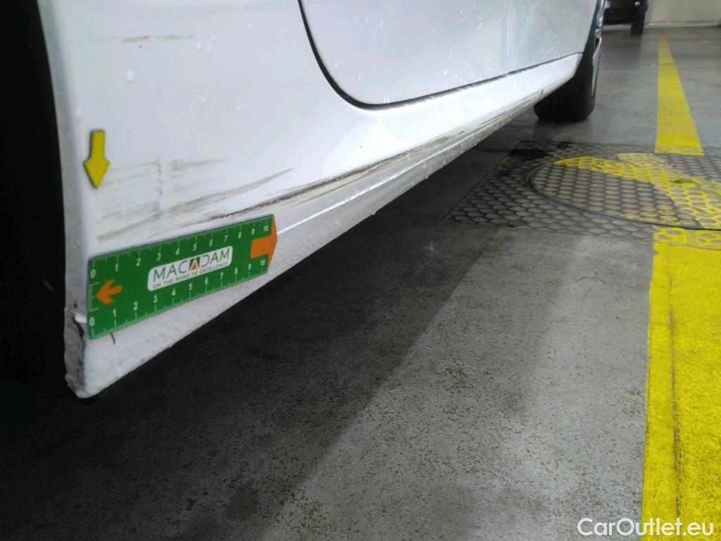  Peugeot  208  Premium 1.5 HDi 100CV BVM6 E6d #67