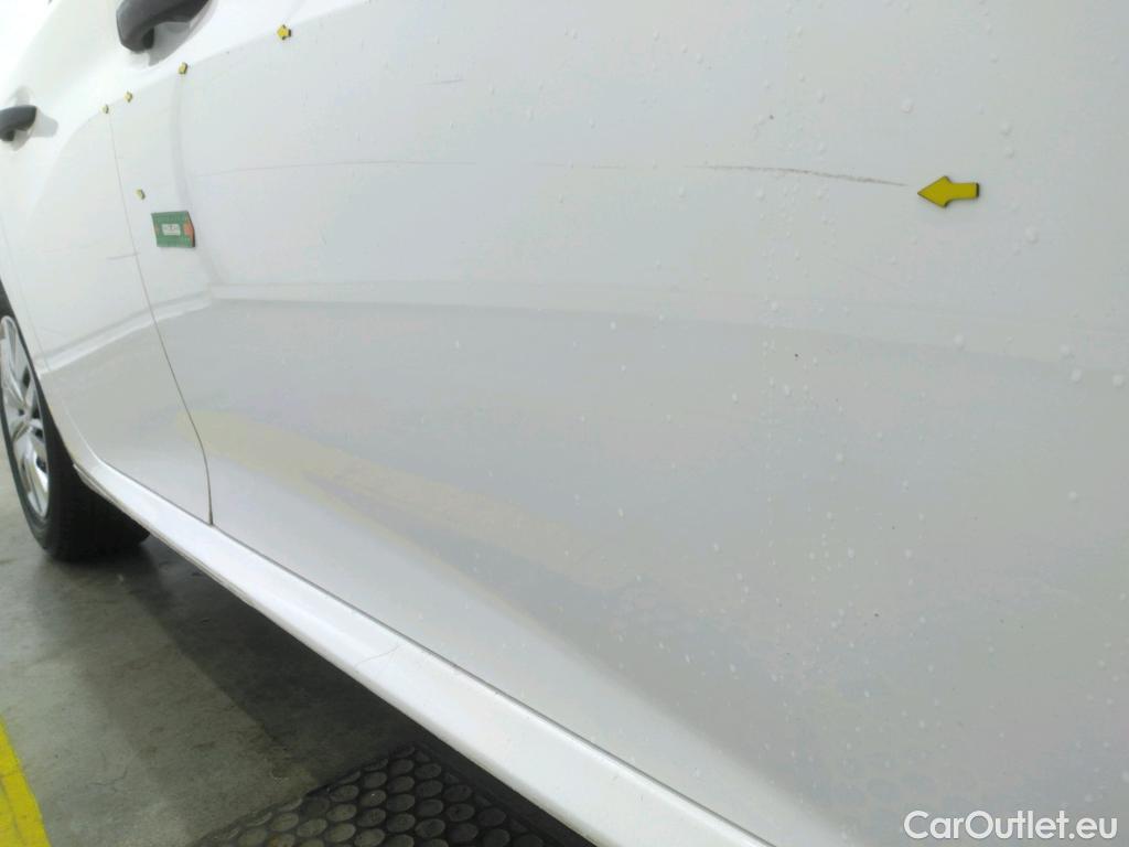  Peugeot  208  Premium 1.5 HDi 100CV BVM6 E6d #41