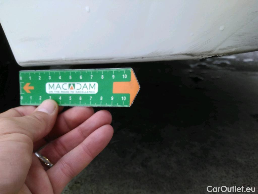  Peugeot  208  Premium 1.5 HDi 100CV BVM6 E6d #58