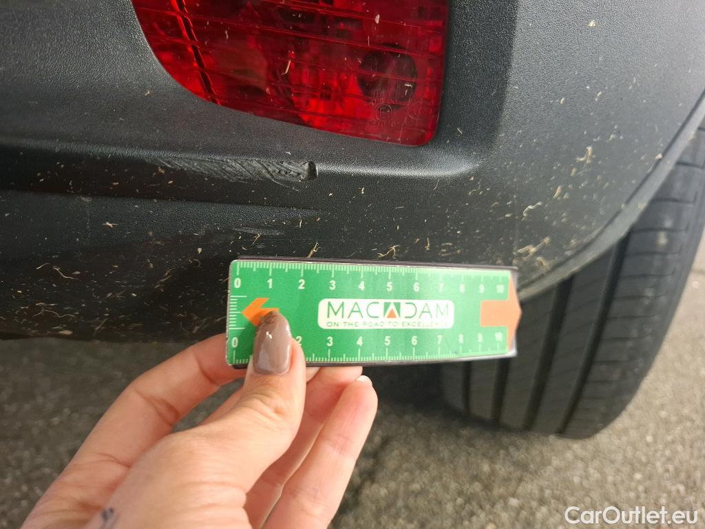  Peugeot  3008  Active Pack 1.5 HDi 130CV BVA8 E6d #53