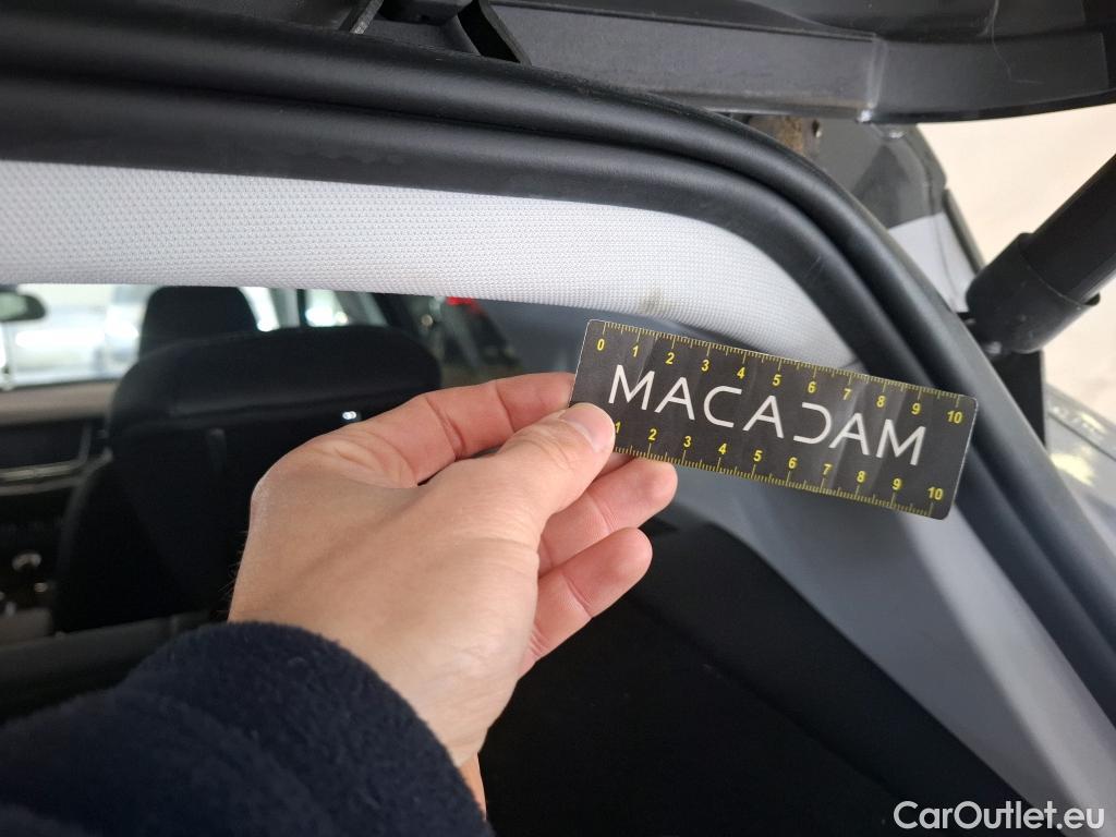  Opel   Grandland X OPEL / 2017 / 5P / SUV 1.5 DIESEL 130 ELITE #53