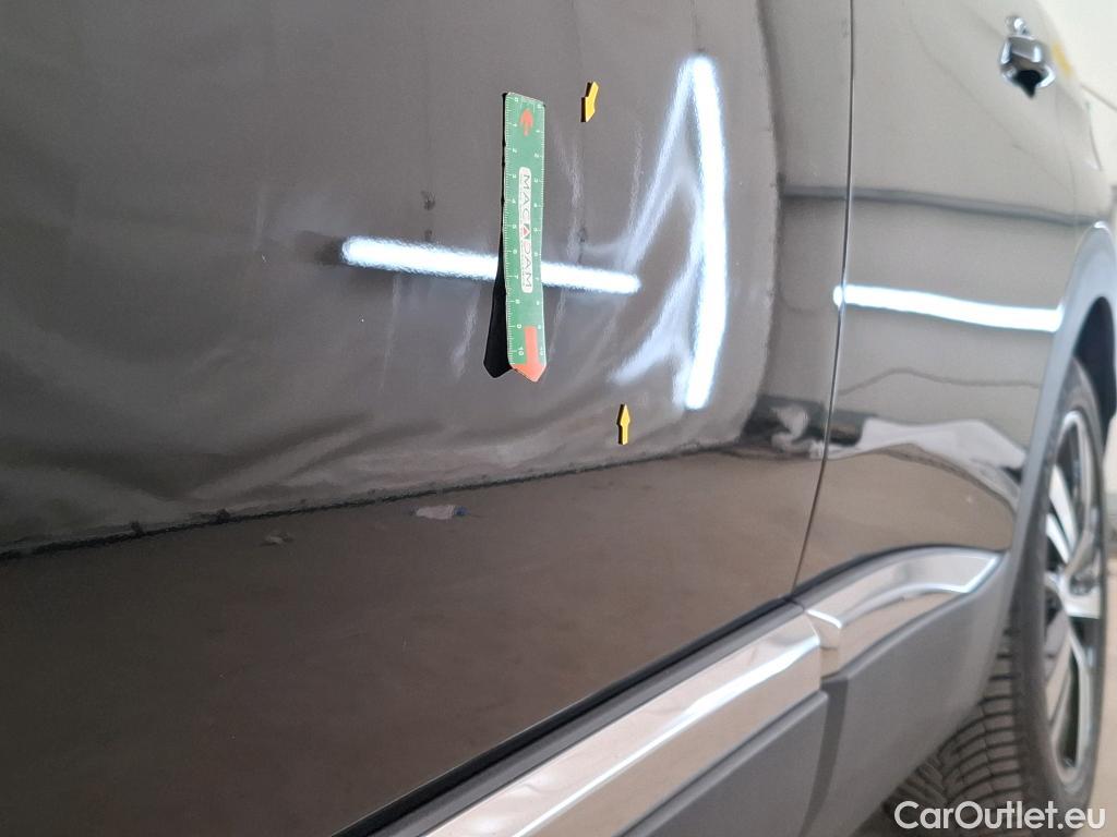  Peugeot  3008 PEUGEOT  / 2020 / 5P / SUV 1.6 HYBRID 225 E-EAT8 GT #5