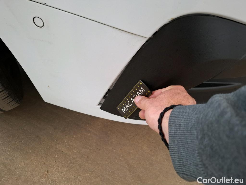  Renault  Trafic  Fourgon L2H1 3T Grand Confort 2.0 dCi 130CV BVM6 E6d #39