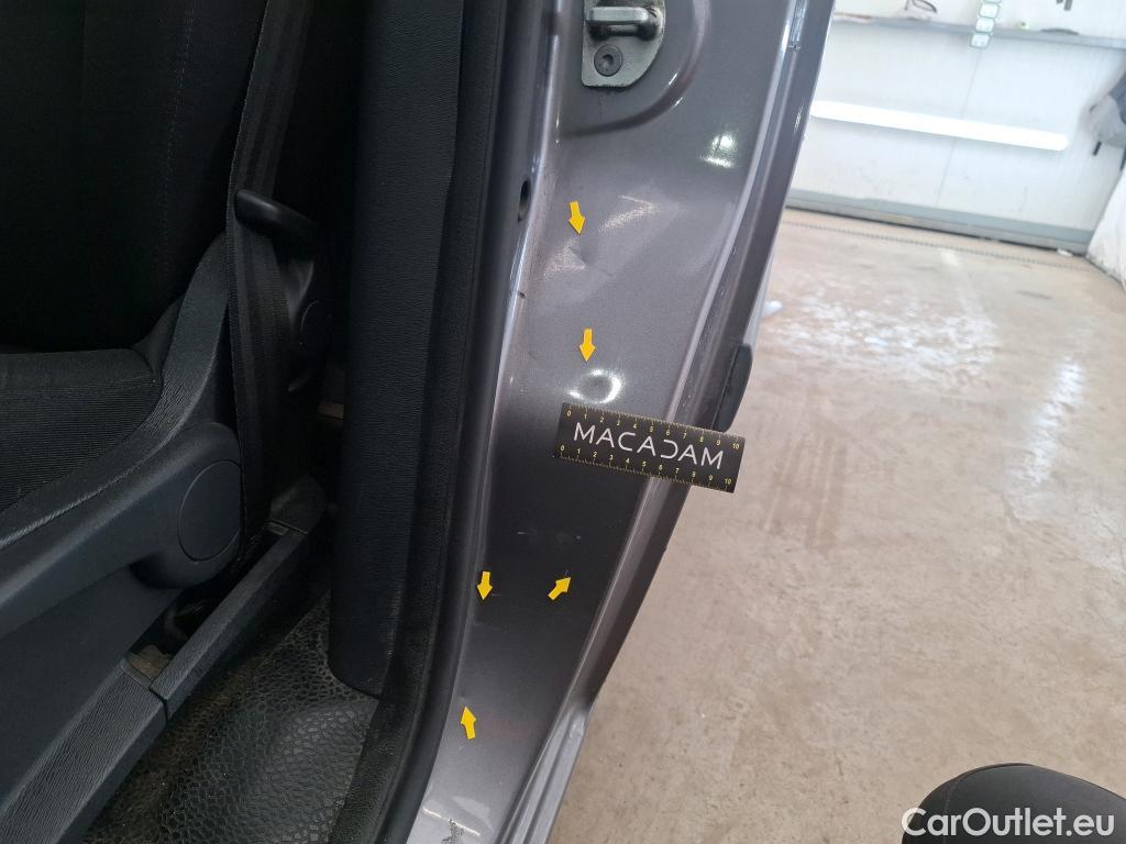  Renault  Kangoo RENAULT  Express / 2013 / 4P / Fourgonnette Gd Volume Confort - Blue dCi 95 #81