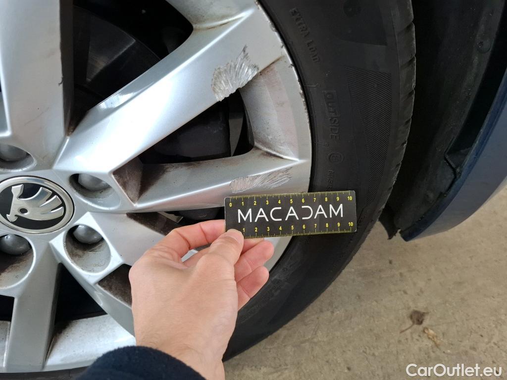  Skoda  Scala  Ambition 1.0 TSI 115CV BVM6 E6dT #19