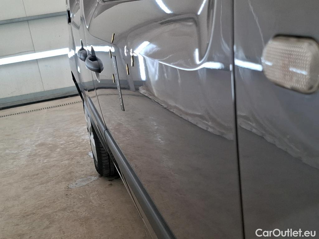  Renault  Kangoo RENAULT  Express / 2013 / 4P / Fourgonnette Gd Volume Confort - Blue dCi 95 #68