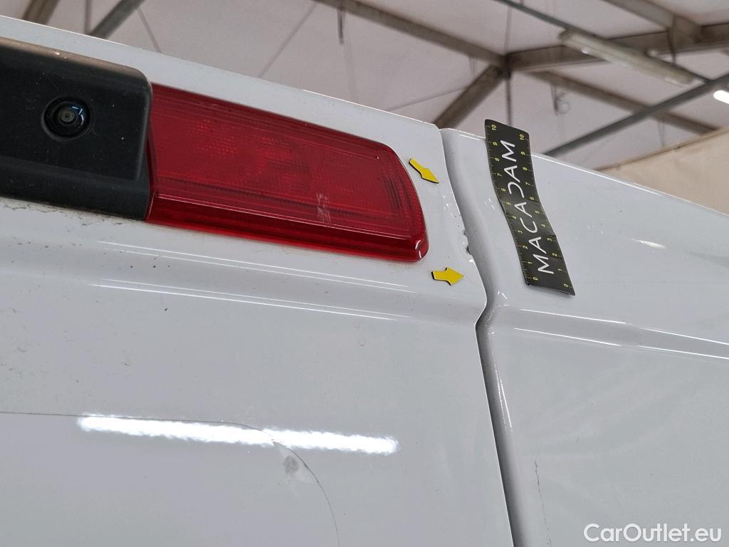  Renault  Trafic  Fourgon L2H1 3T Grand Confort 2.0 dCi 130CV BVM6 E6d #15