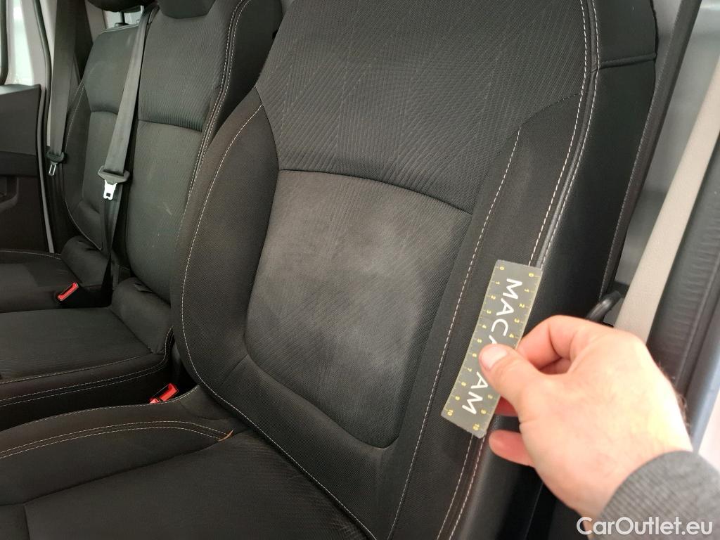  Renault  Trafic  Fourgon L2H1 3T Grand Confort 2.0 dCi 130CV BVM6 E6d #36