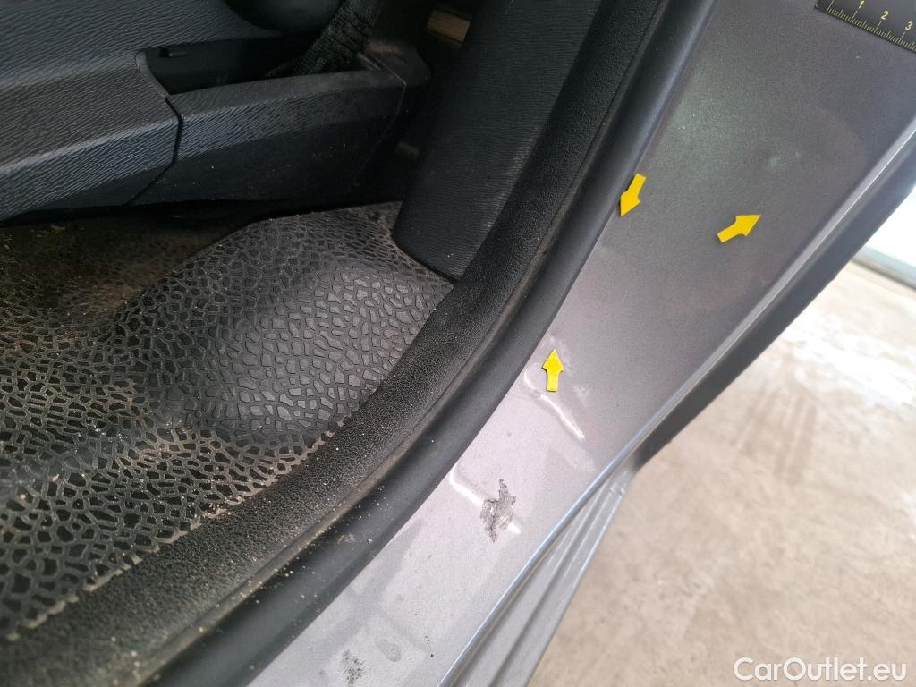  Renault  Kangoo RENAULT  Express / 2013 / 4P / Fourgonnette Gd Volume Confort - Blue dCi 95 #85