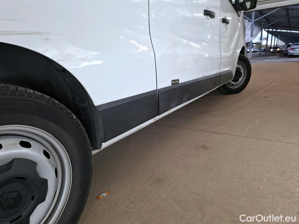  Renault  Trafic  Fourgon L2H1 3T Grand Confort 2.0 dCi 130CV BVM6 E6d #23