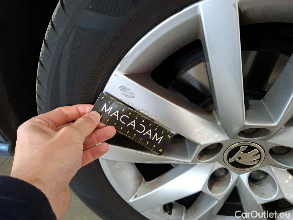  Skoda  Scala  Ambition 1.0 TSI 115CV BVM6 E6dT #17