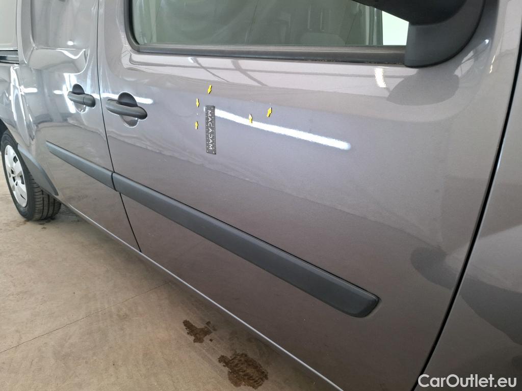  Renault  Kangoo RENAULT  Express / 2013 / 4P / Fourgonnette Gd Volume Confort - Blue dCi 95 #64