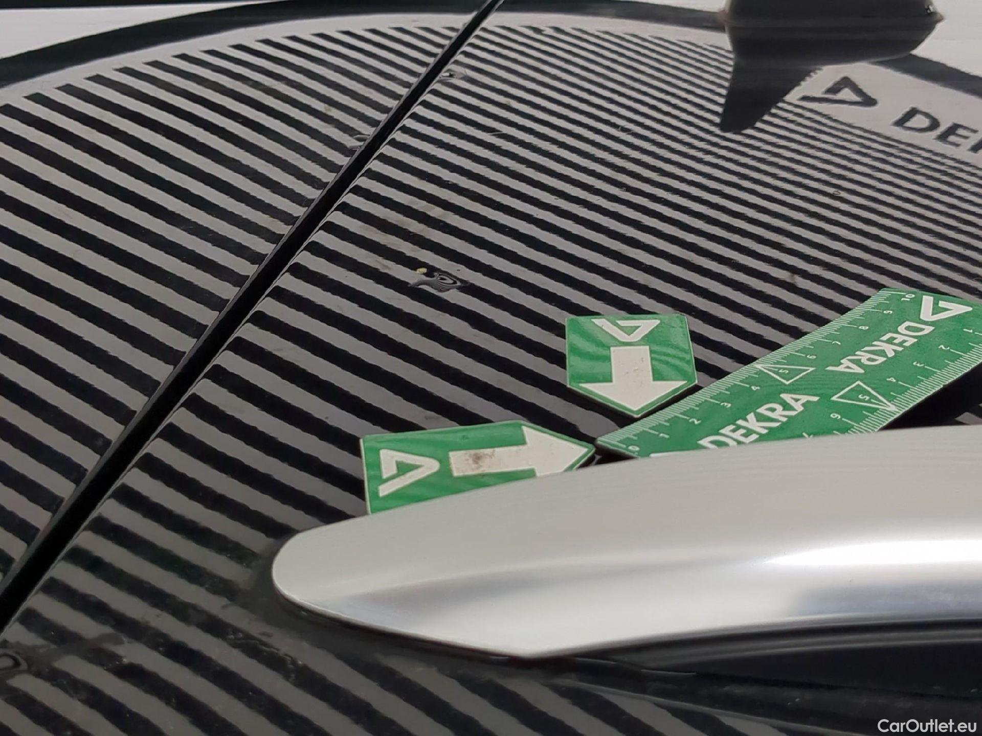  Volkswagen  T-ROC VOLKSWAGEN  / 2017 / 5P / SUV 1.5 TSI 150 EVO CARAT DSG7 #14