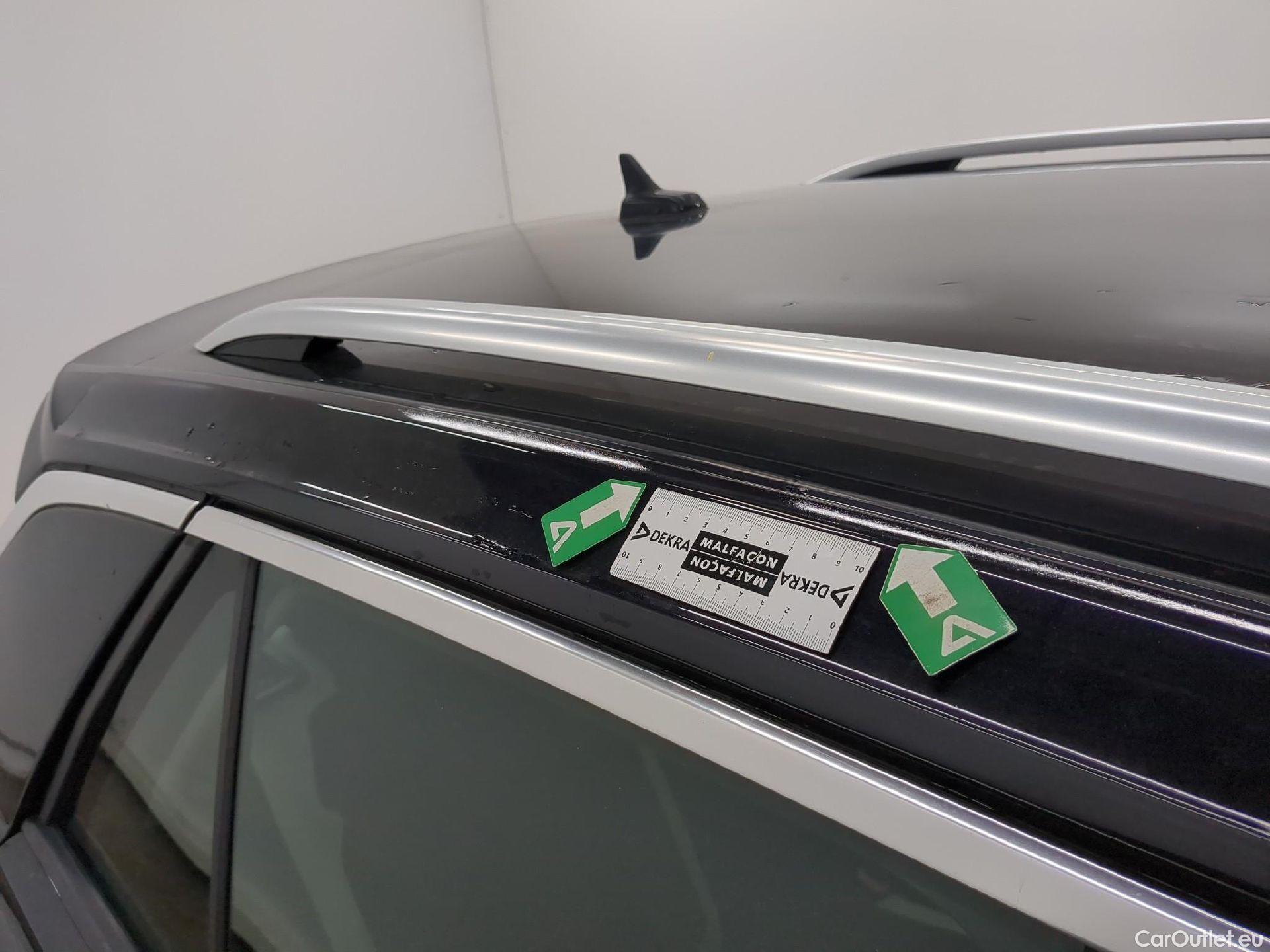  Volkswagen  T-ROC VOLKSWAGEN  / 2017 / 5P / SUV 1.5 TSI 150 EVO CARAT DSG7 #19