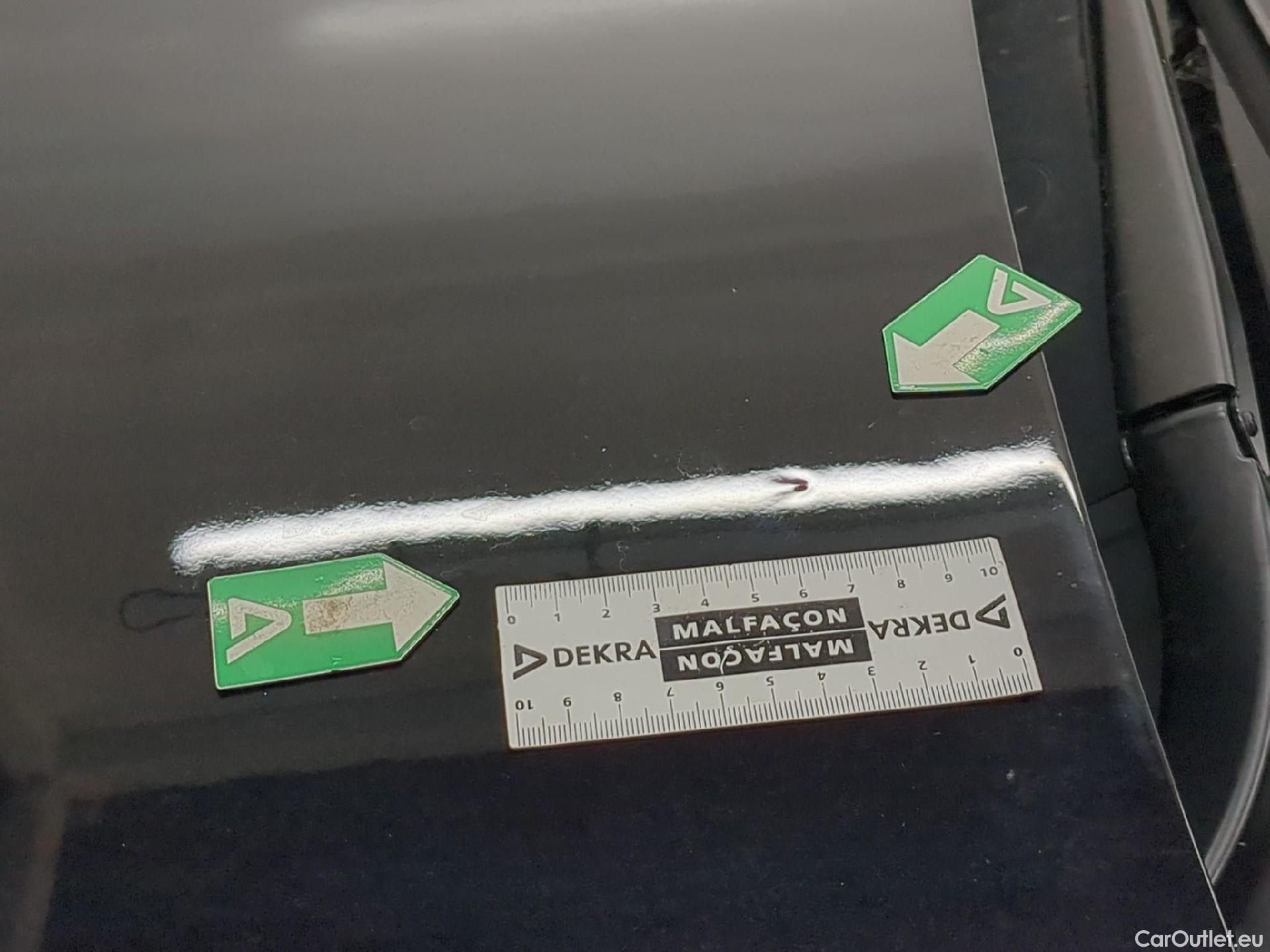  Volkswagen  T-ROC VOLKSWAGEN  / 2017 / 5P / SUV 1.5 TSI 150 EVO CARAT DSG7 #31