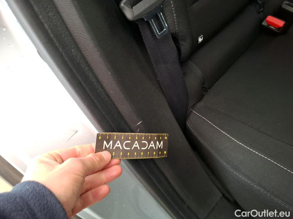  Renault  Captur  II Business 1.5 dCi 115CV BVA7 E6dT #30