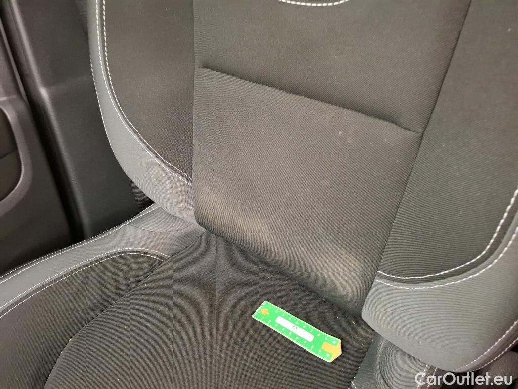  Renault  Clio RENAULT  / 2016 / 5P / Berline &Business dCi 90 #22