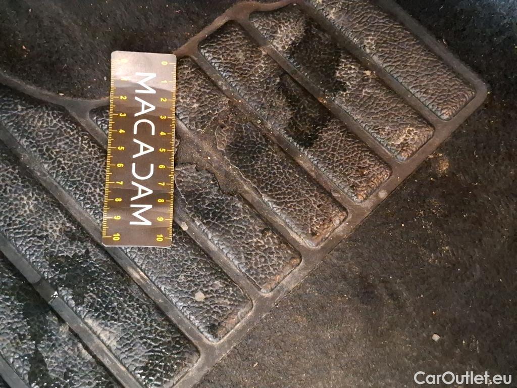  Renault  Captur  II Business 1.5 dCi 115CV BVA7 E6dT #10