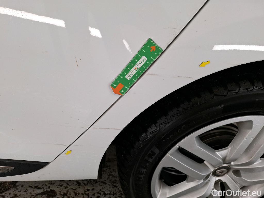  Renault  Clio RENAULT  / 2016 / 5P / Berline &Business dCi 90 #29