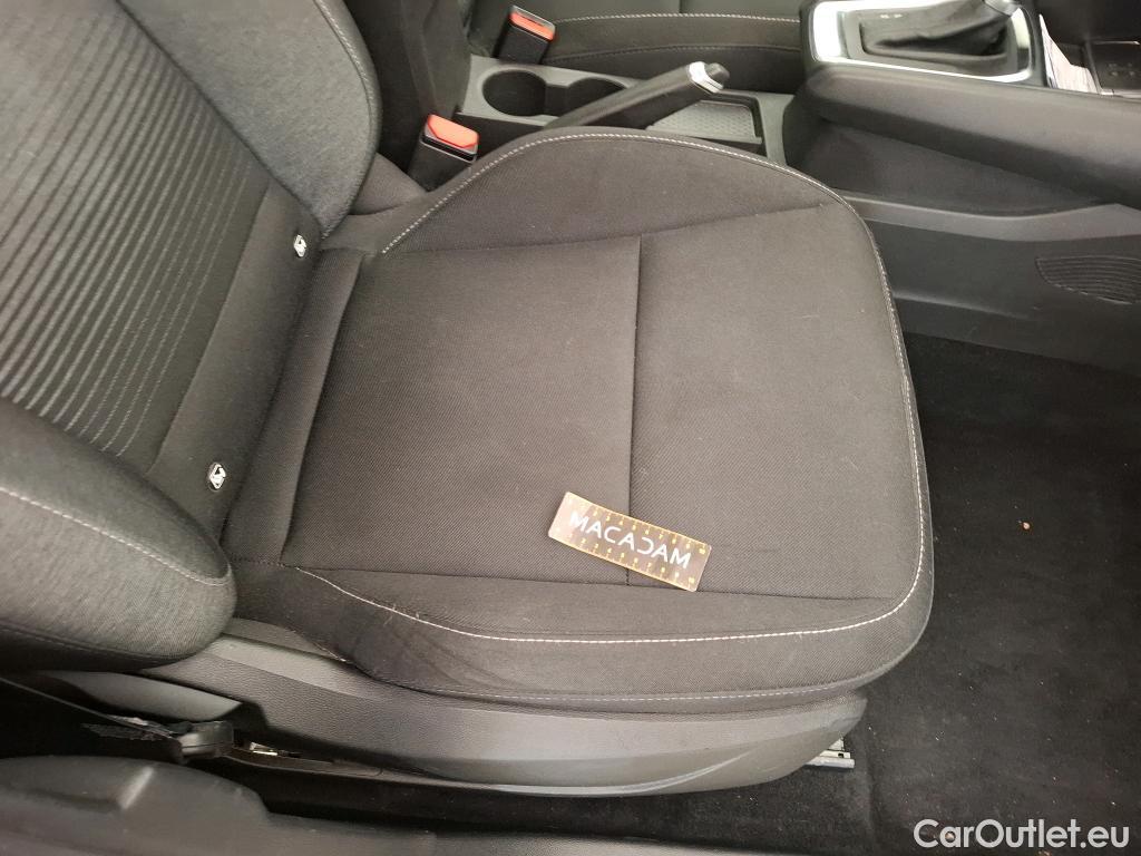  Renault  Captur  II Business 1.5 dCi 115CV BVA7 E6dT #17