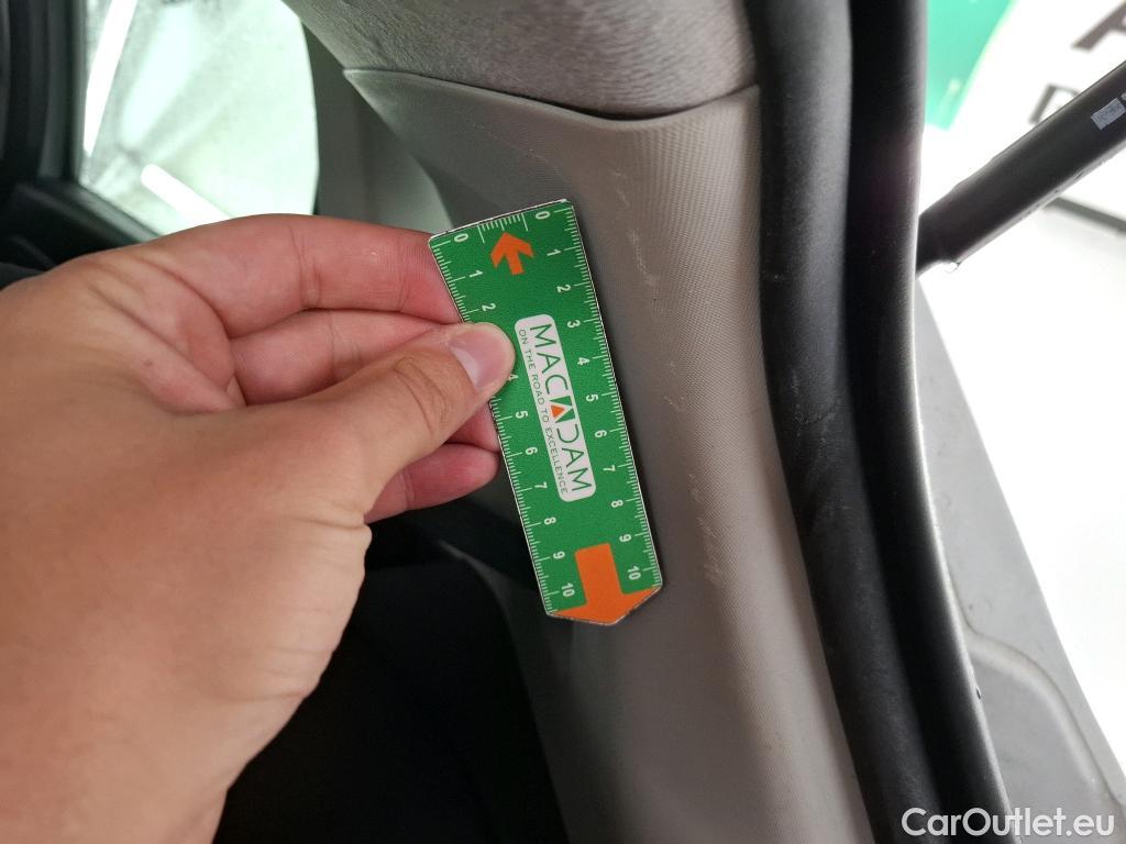  Renault  Clio RENAULT  / 2016 / 5P / Berline &Business dCi 90 #17