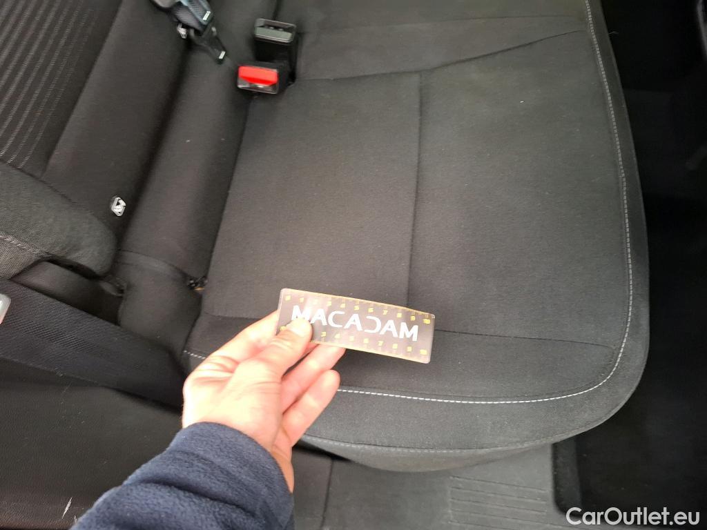  Renault  Captur  II Business 1.5 dCi 115CV BVA7 E6dT #19