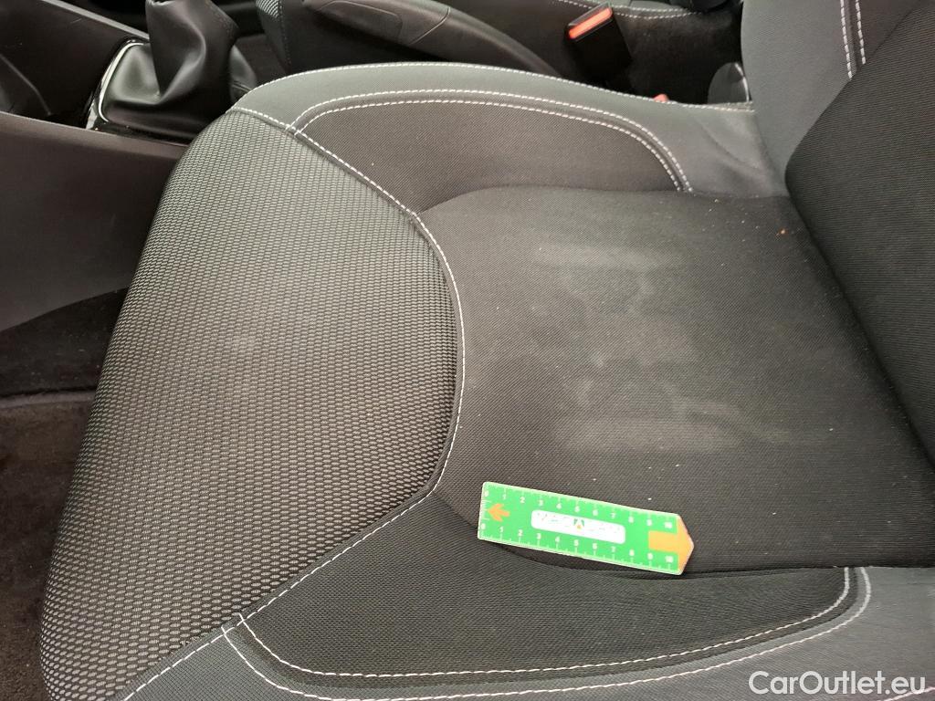  Renault  Clio RENAULT  / 2016 / 5P / Berline &Business dCi 90 #24