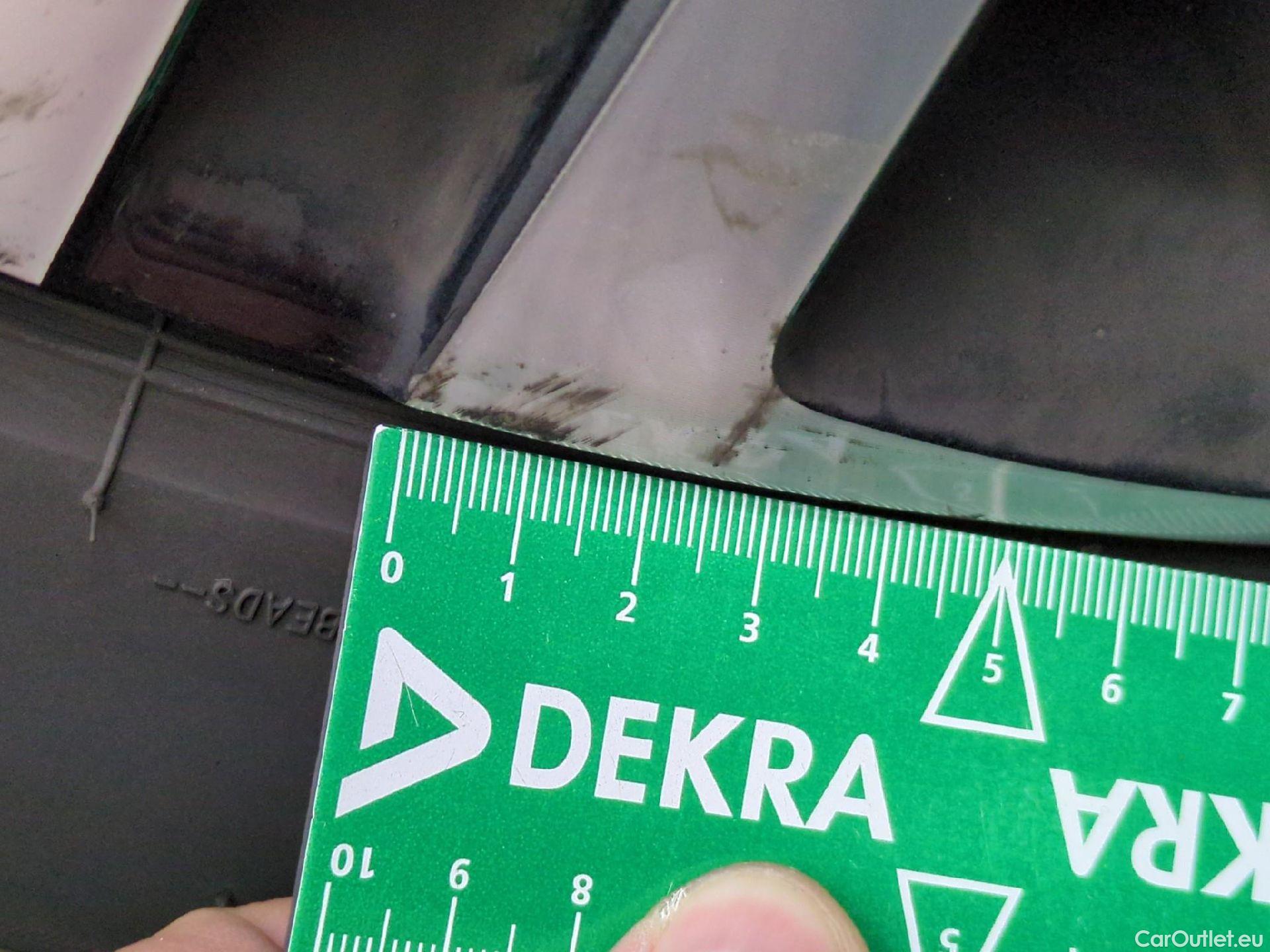  Peugeot  5008  Allure Business 1.5 HDi 130CV BVA8 E6dT #32